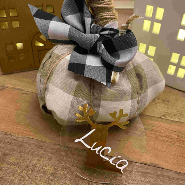Bola de navidad metacrilato con inicial y nombre personalizada - Imagen 2