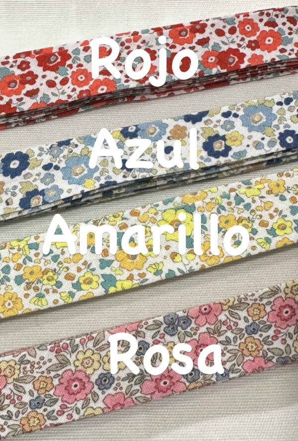 Pulsera cinta flores con inicial - Imagen 3