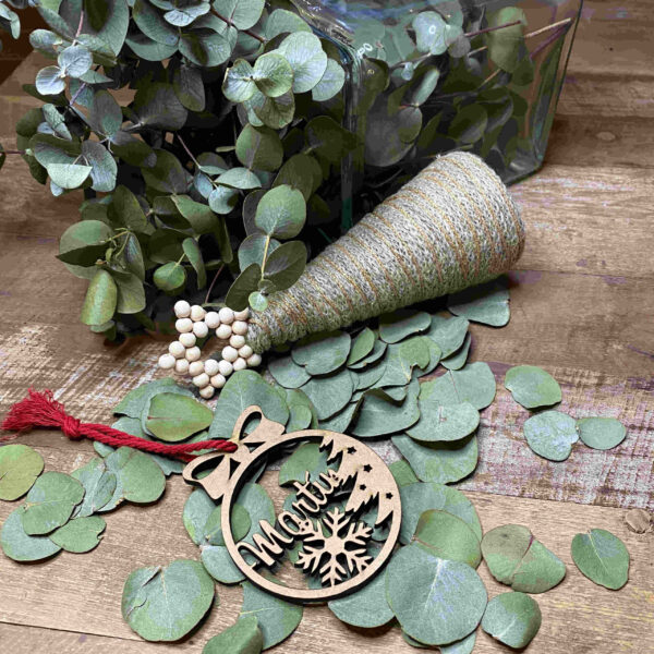 Bola de navidad madera personalizada - Imagen 3