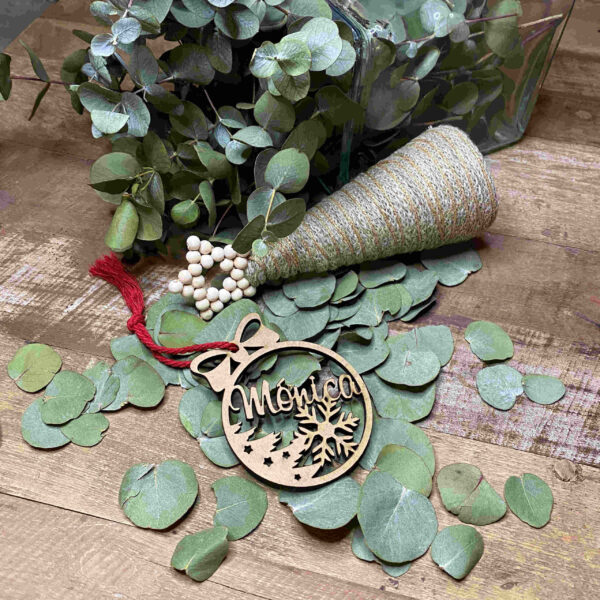 Bola de navidad madera personalizada - Imagen 5