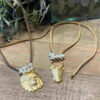 Collar cabeza dorado mate con perlas naturales - Imagen 2