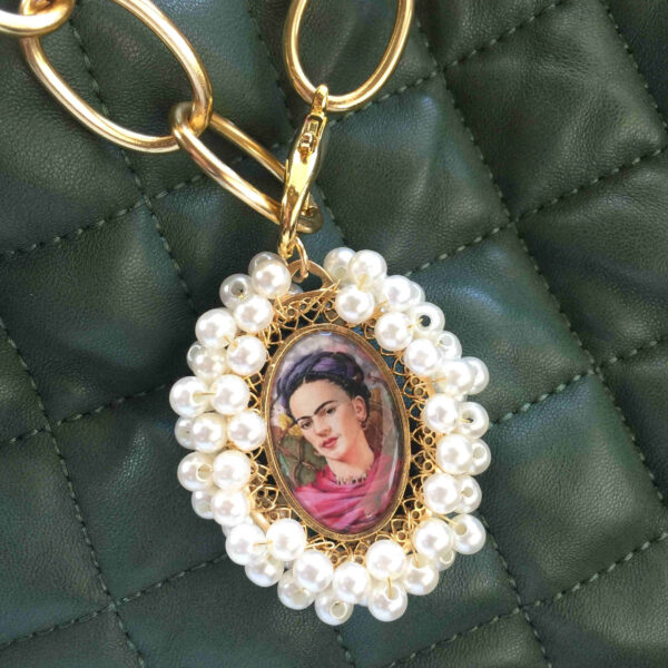 Collar medalla Frida Kahlo