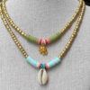 Collar abalorios dorados con  concha y arcilla polimerica - Imagen 2
