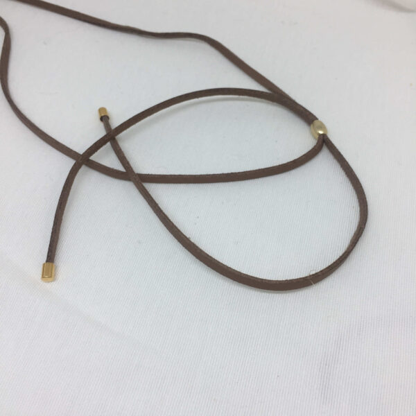 Collar Resinas y borla - Imagen 4