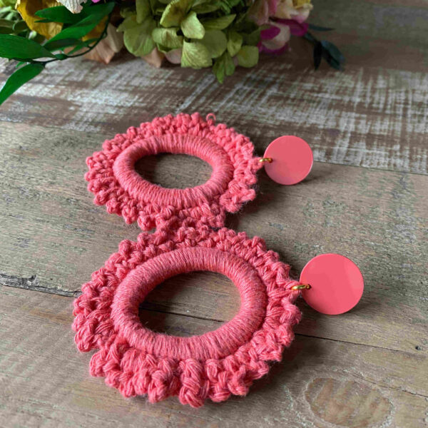 Pendiente aro crochet