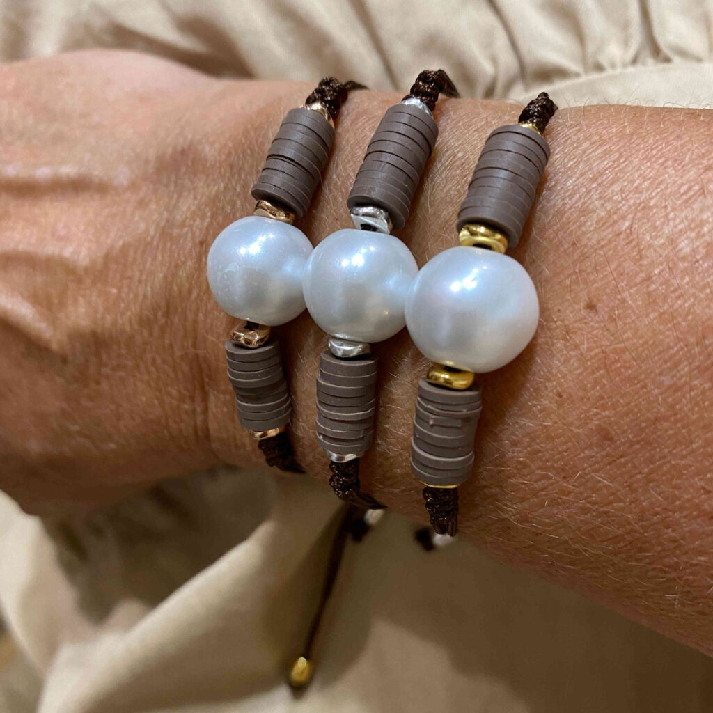 Pulsera hilo perla y arcilla