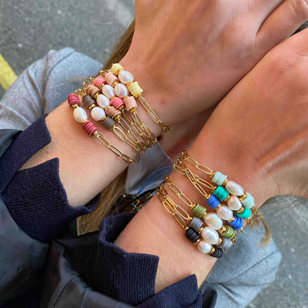 Pulsera perla natural con arcilla y cadena