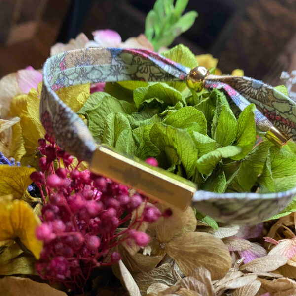 Pulsera Te Quiero cinta flores. - Imagen 2