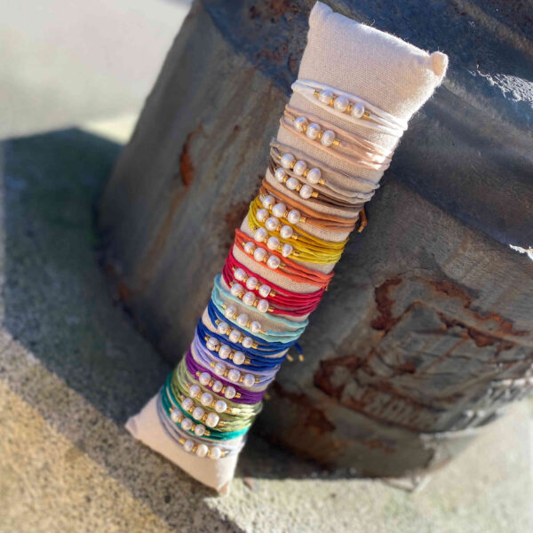 pulsera seda y perlas - Imagen 4