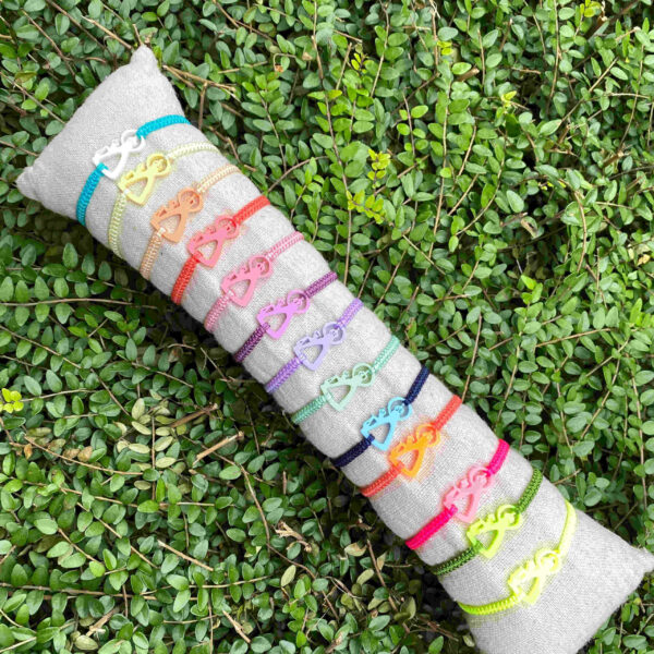 Pulsera hilo macrame Virgen del Carmen