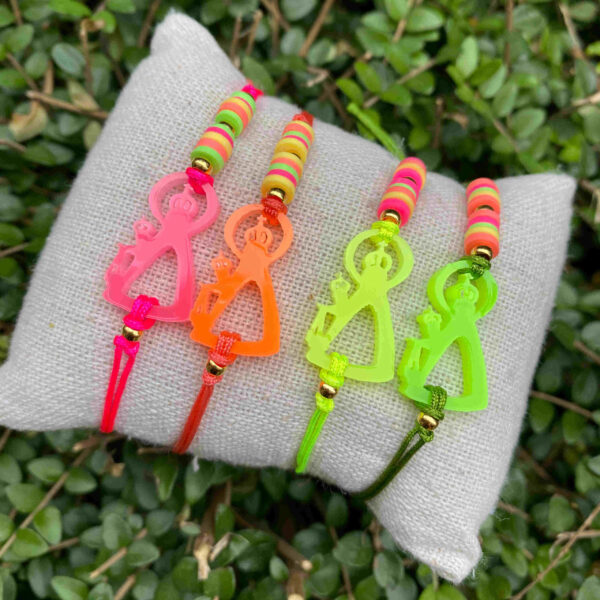 Pulsera hilo macrame Virgen del Carmen - Imagen 2