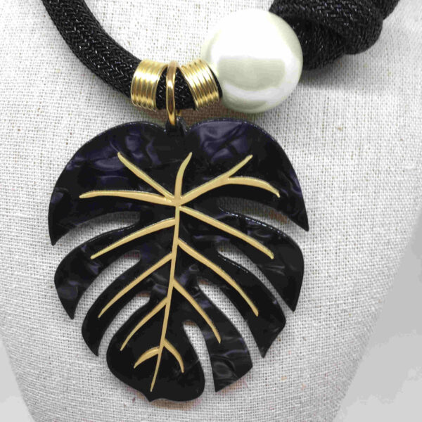 Collar nudo con perla y colgante hoja - Imagen 2