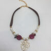 Collar perlas y piedras con colgante flor de loto - Imagen 3