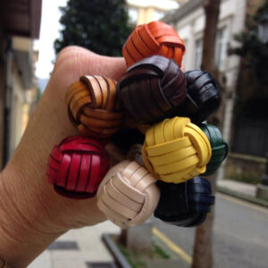 Llavero pelota en tireta plana 3 mm