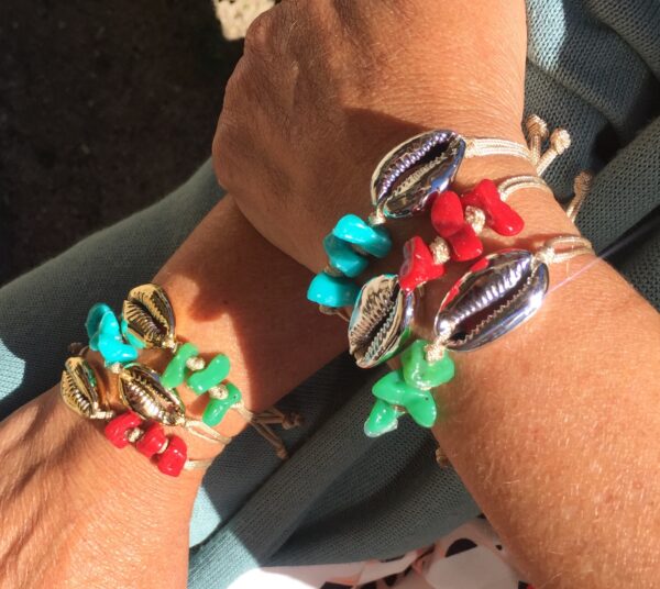 Pulsera concha metalizada con resinas