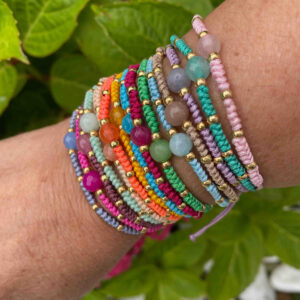 Pulsera agata nudo de serpiente y bolitas metalicas