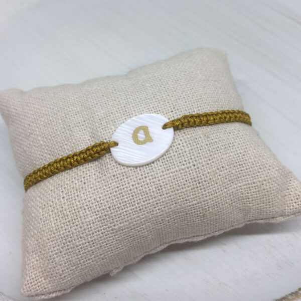 Pulsera macrame personalizada con inicial - Imagen 2
