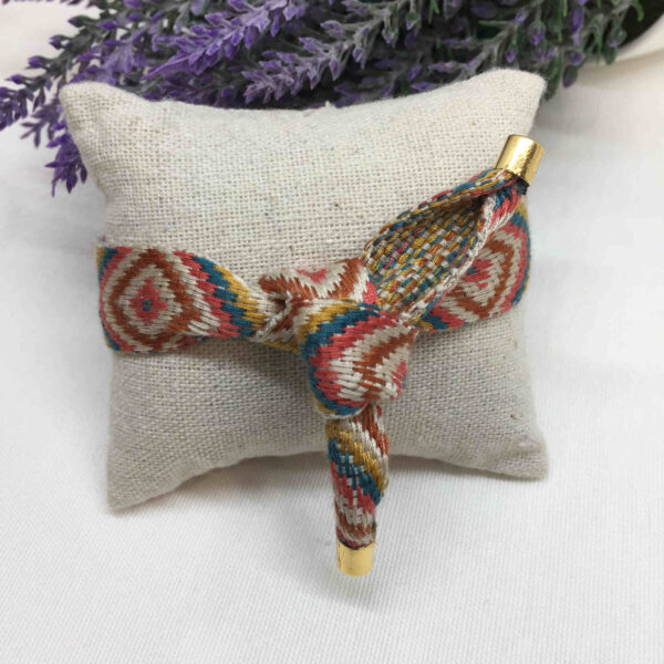Pulsera cinta etnica con inicial bordada - Imagen 3