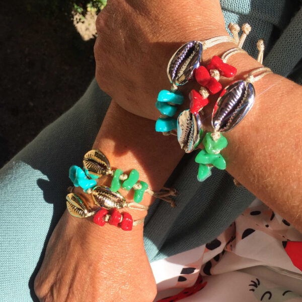 Pulsera concha metalizada con resinas - Imagen 3