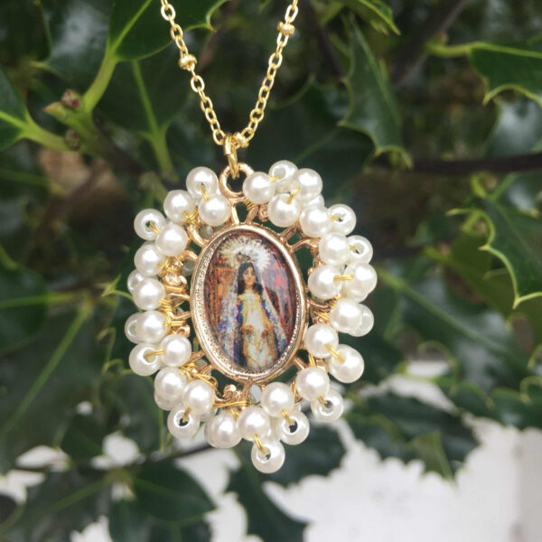 Gargantilla virgen del Carbayu con perlas - Imagen 2