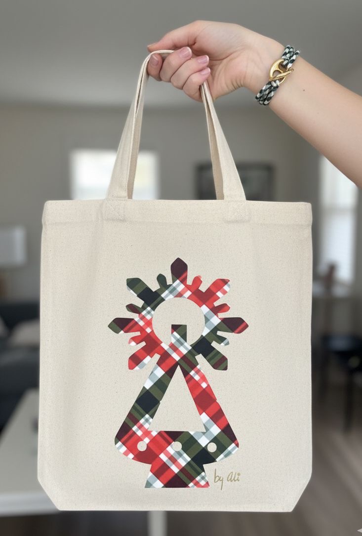 TOTE BAG 25 X 30 VIRGEN CUADROS TARTAN -Bisutería artesanal la Tienda de Ali Tote Bag con estampación virgen en cuadros tartan.