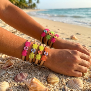 Pulsera cinta cuero  cruz metacrilato