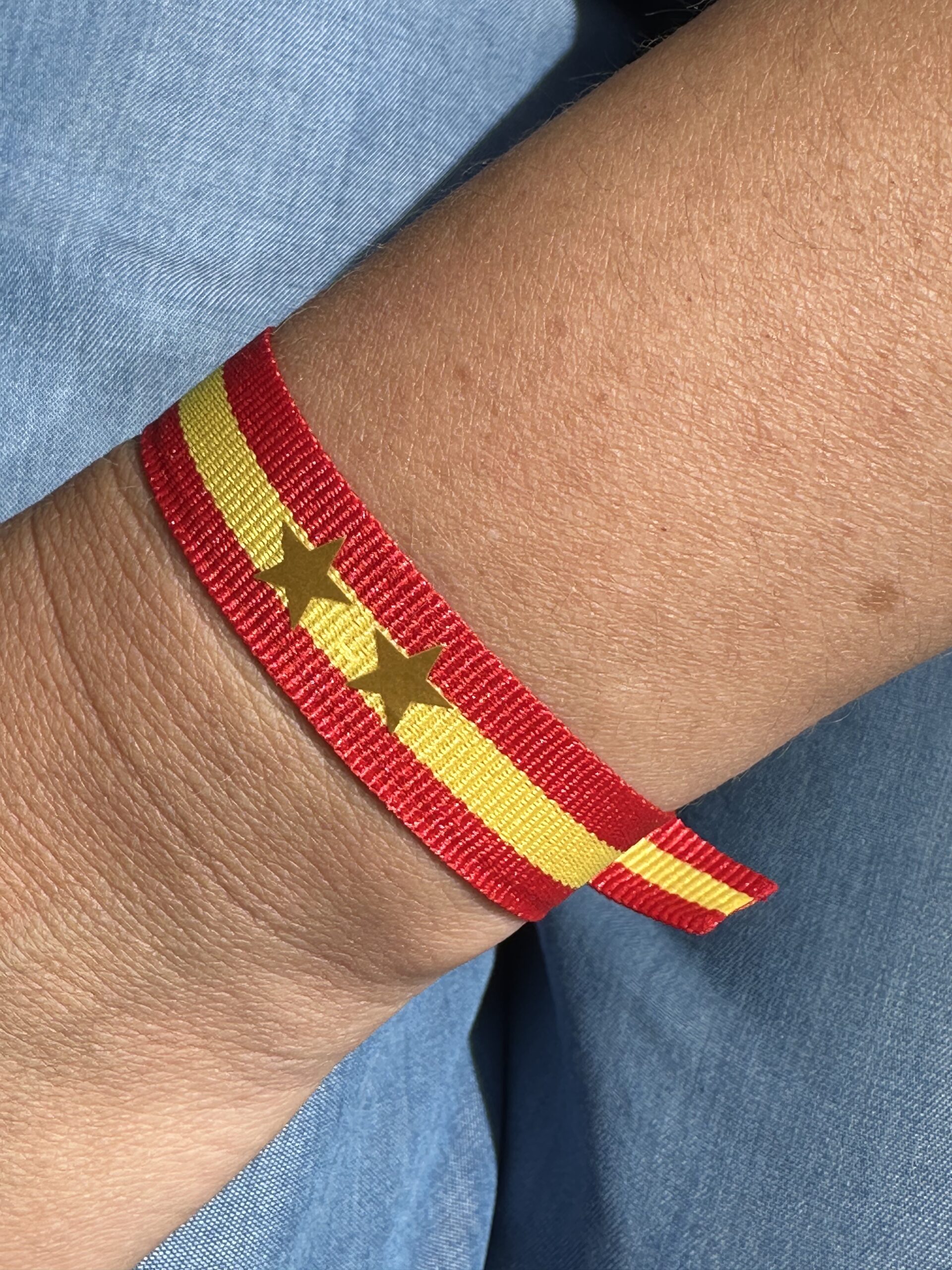 PULSERA SELECCION scaled -Bisutería artesanal la Tienda de Ali Pulsera cinta bandera con 2 estrellas